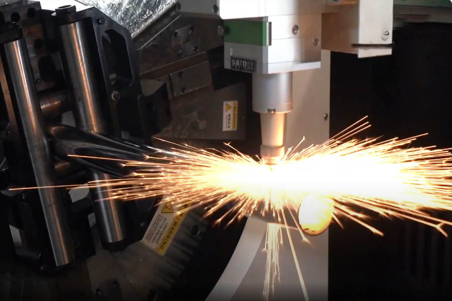 How Does A Laser Cutter Work? Everything You Need To Know - Leapion laser