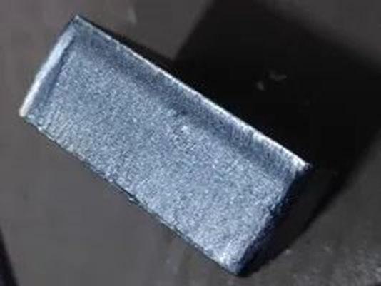 Fiber laser cutting new process: high speed cutting carbon steel using oxygen, negative focus