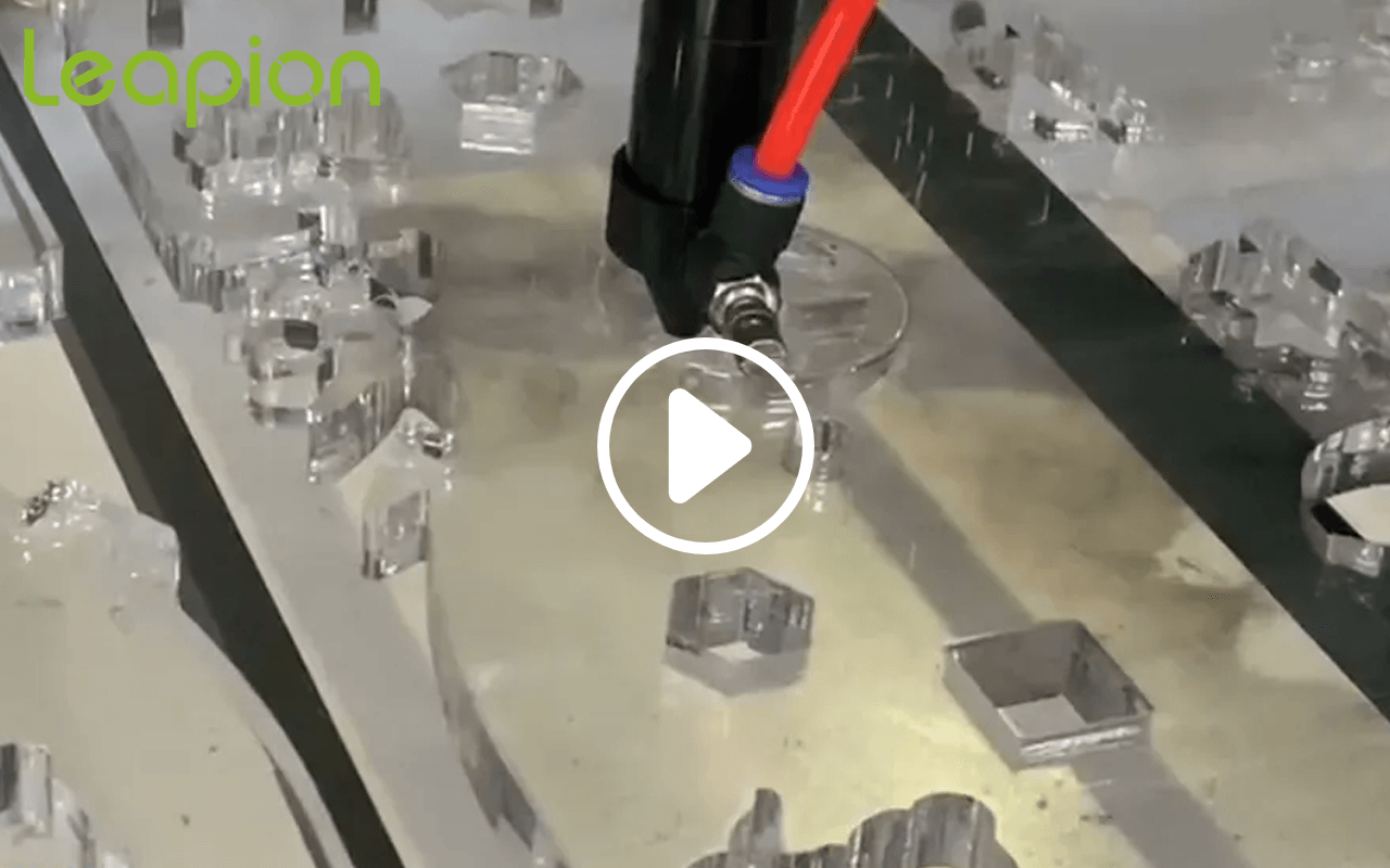 The effect and accuracy of CO2 laser cutting acrylic
