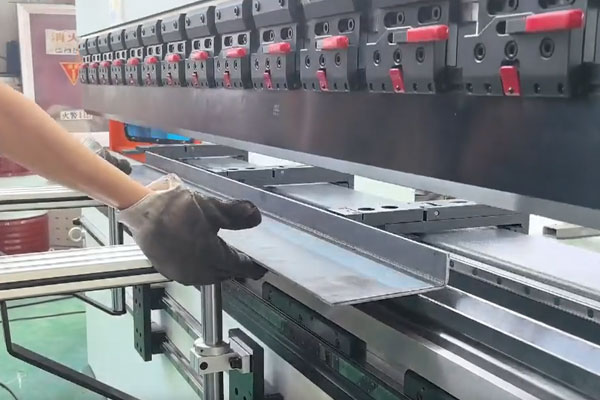 bending machine