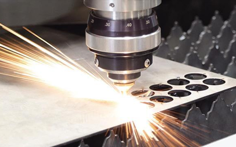 The advantages of laser cutting technology in industrial applications